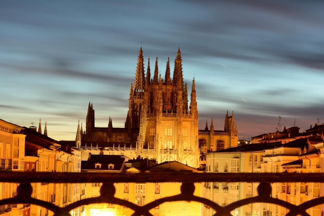Atuaire Home Preciosa Vivienda Vistas A La Catedral Parking Incluido Burgo Dış mekan fotoğraf
